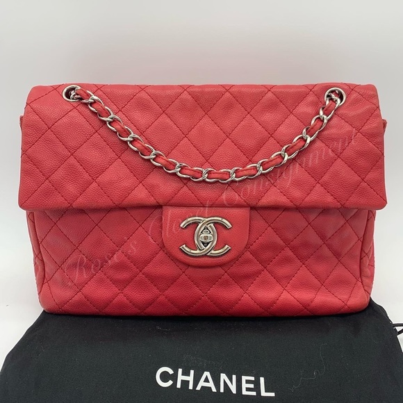 Authentic Chanel classic maxi soft caviar single flap in SHW - Picture 5 of 15